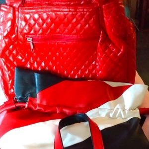 Forever 21 Pocket book